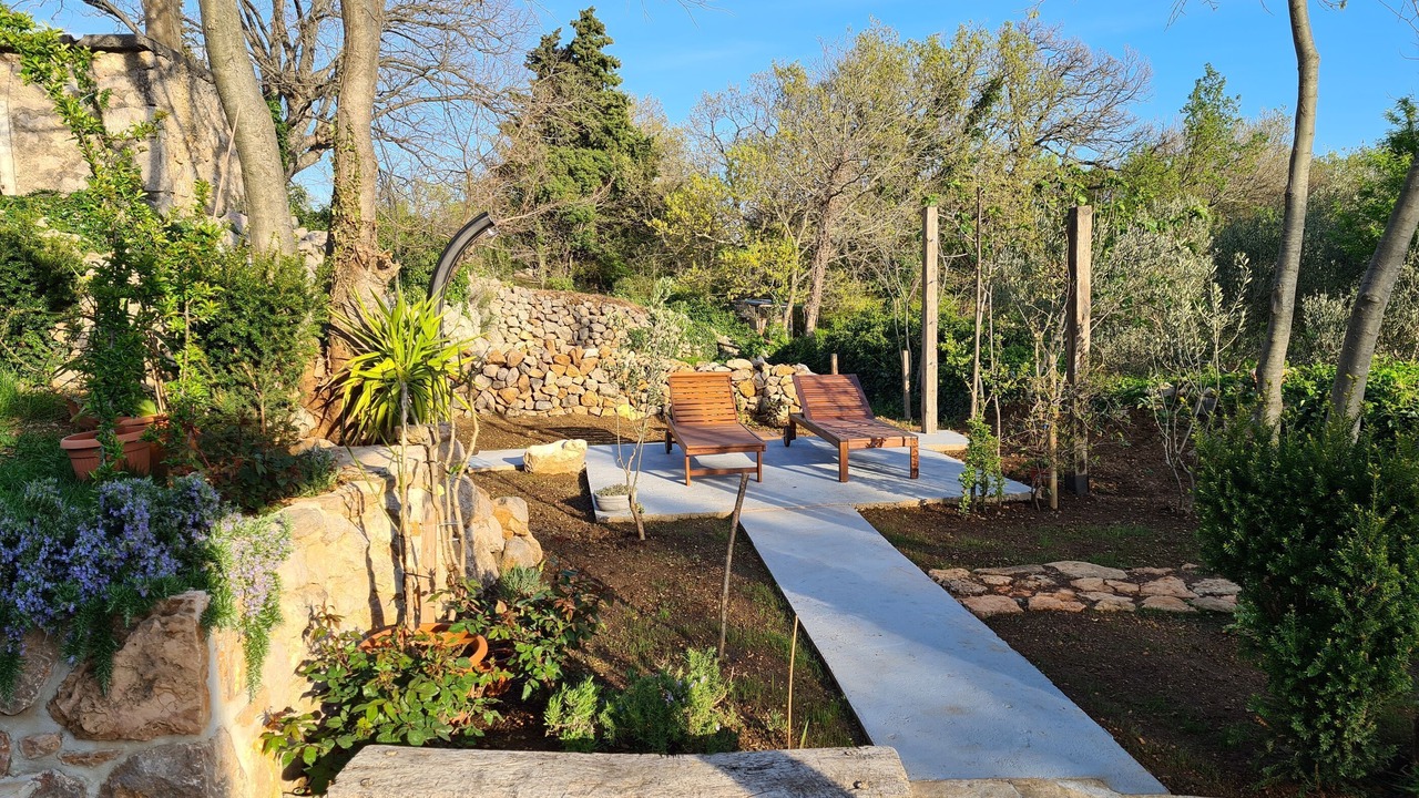 Photo of Outdoor in Seline