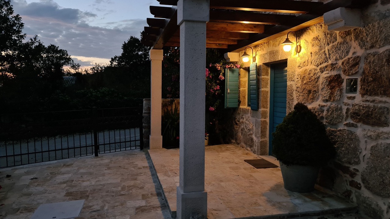 Photo of Outdoor in Seline