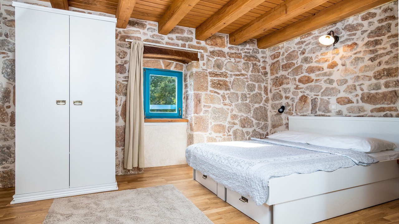 Photo of Bedroom in Seline