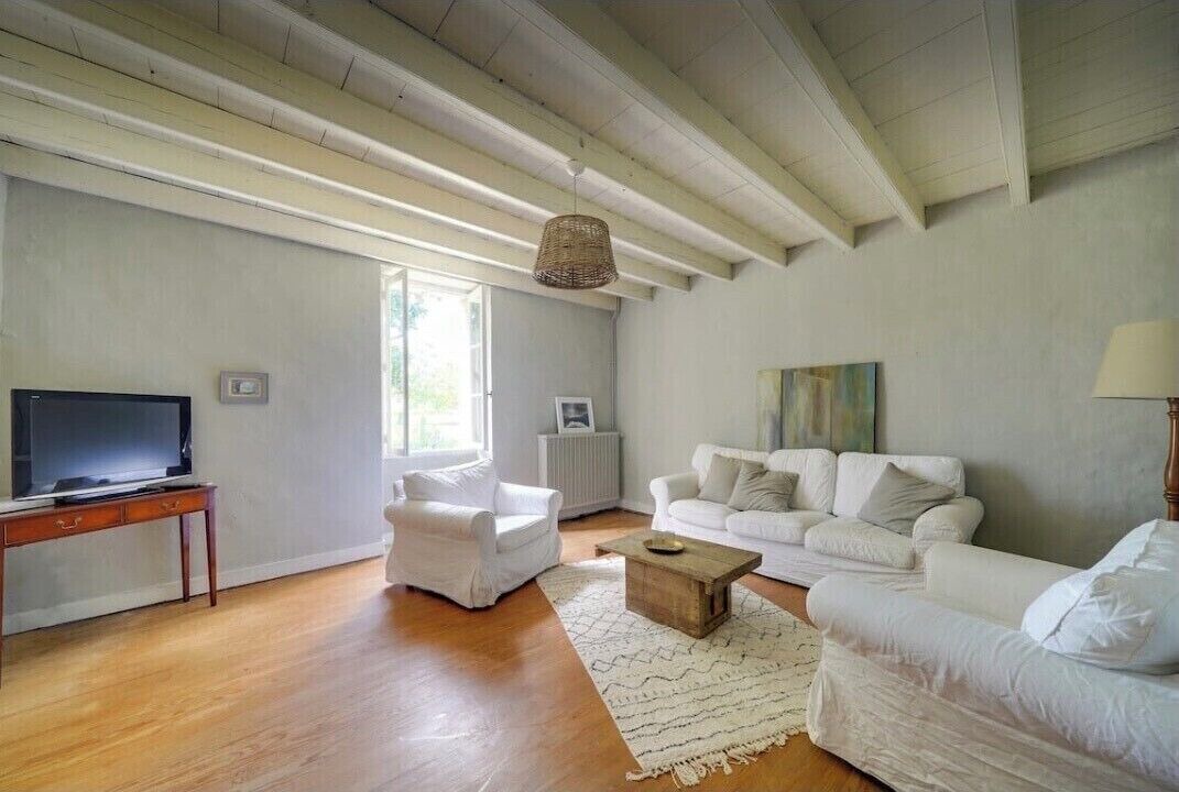 Photo of Livingroom in Doulezon