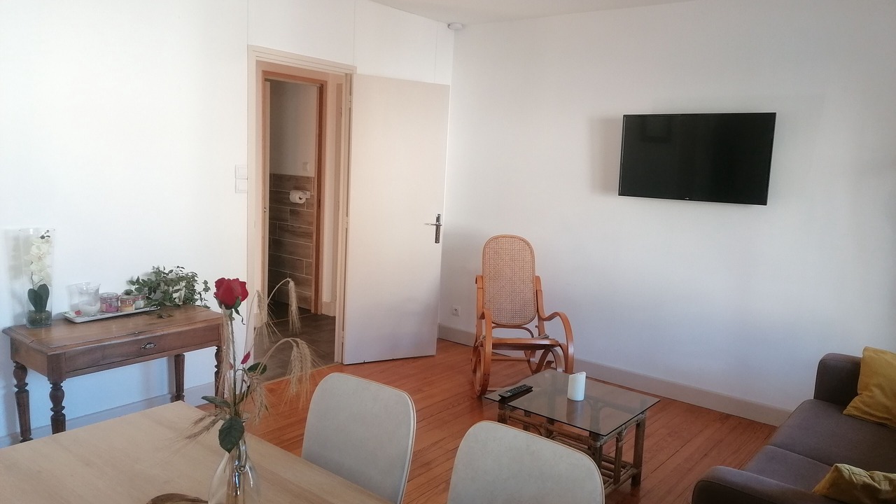 Photo of Livingroom in Salles-Curan