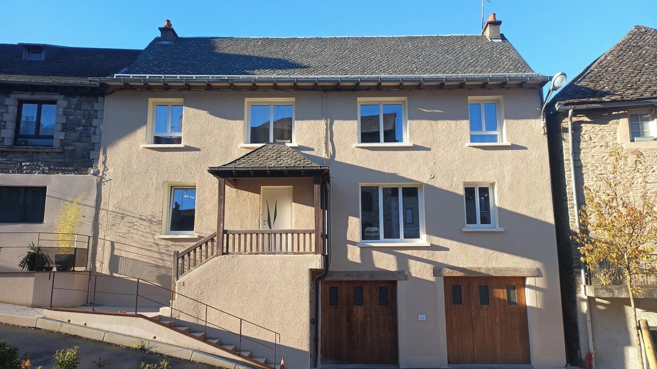 Photo of Outdoor in Salles-Curan