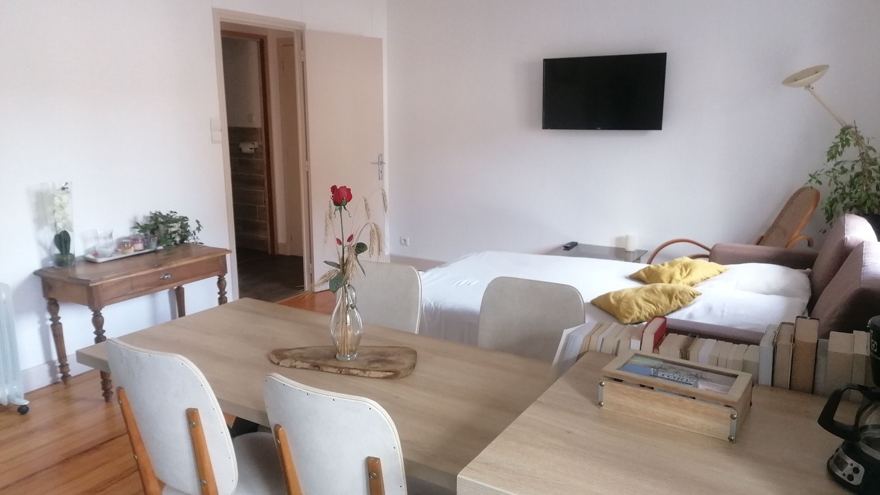 Photo of Bedroom in Salles-Curan