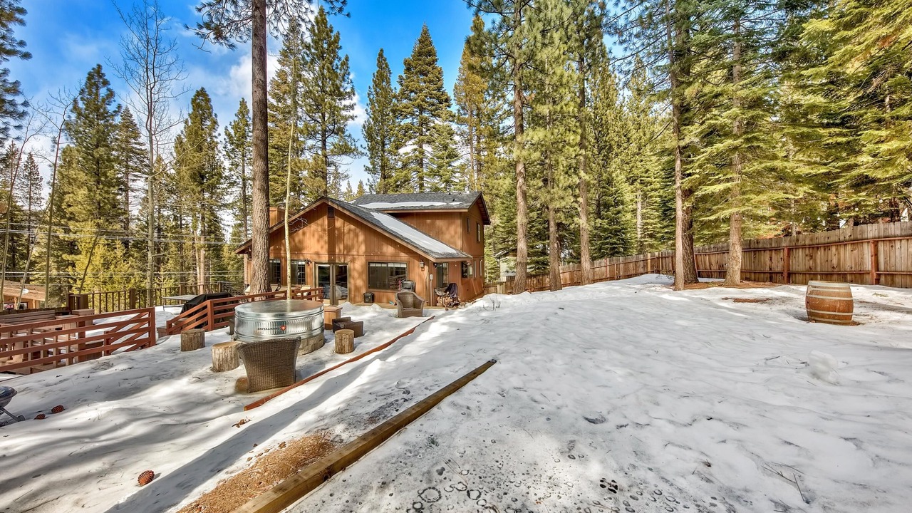 Photo of Outdoor in Country Club Estates