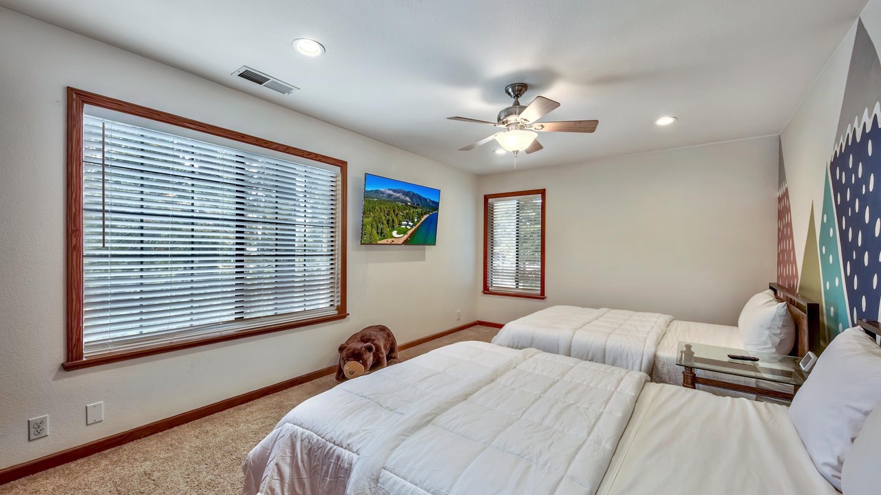 Photo of Bedroom in Country Club Estates