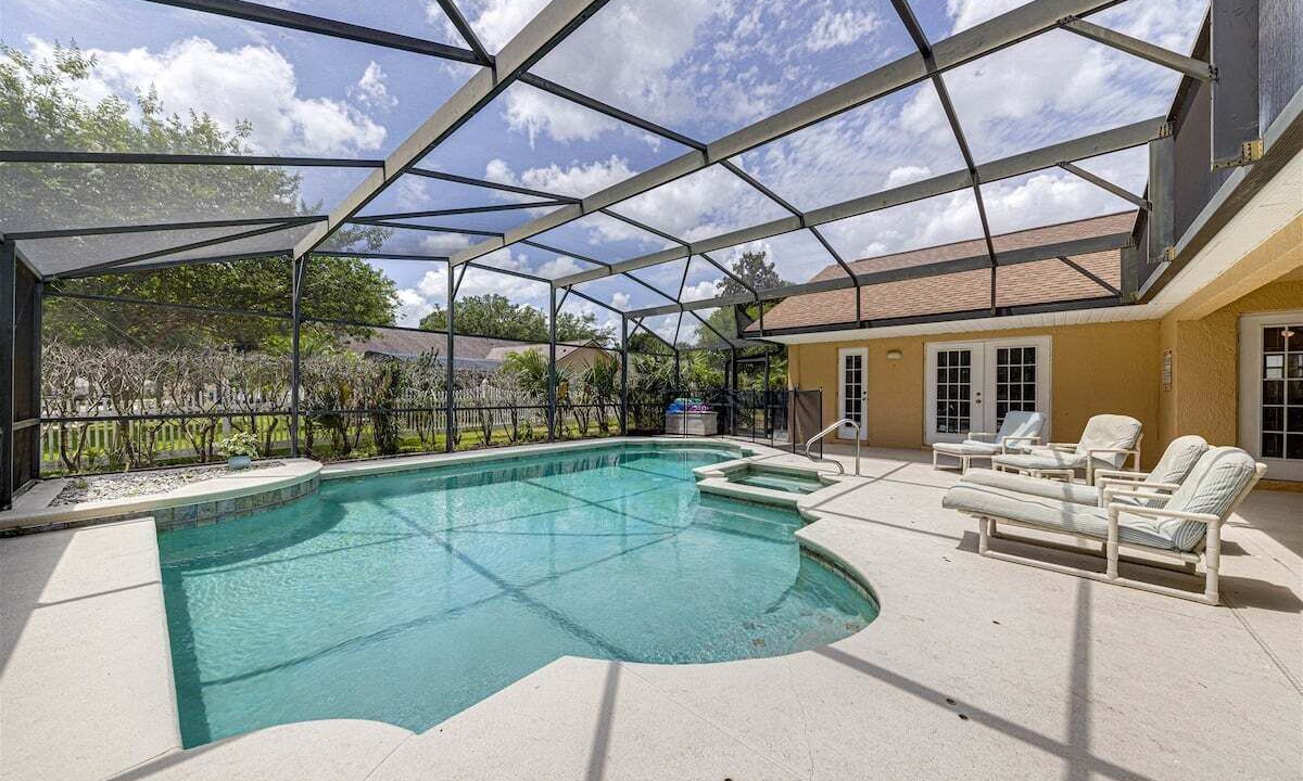 Photo of Outdoor in Orange Tree