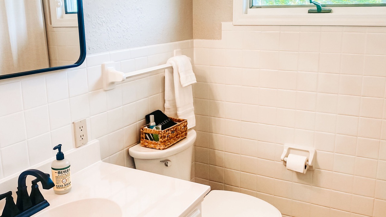 Photo of Bathroom in Flippin