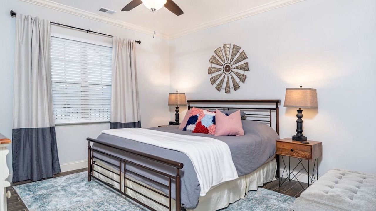 Photo of Bedroom in Townsend