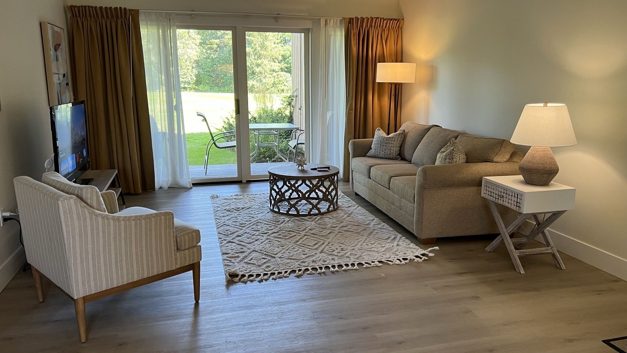 Photo of Bedroom in Acme
