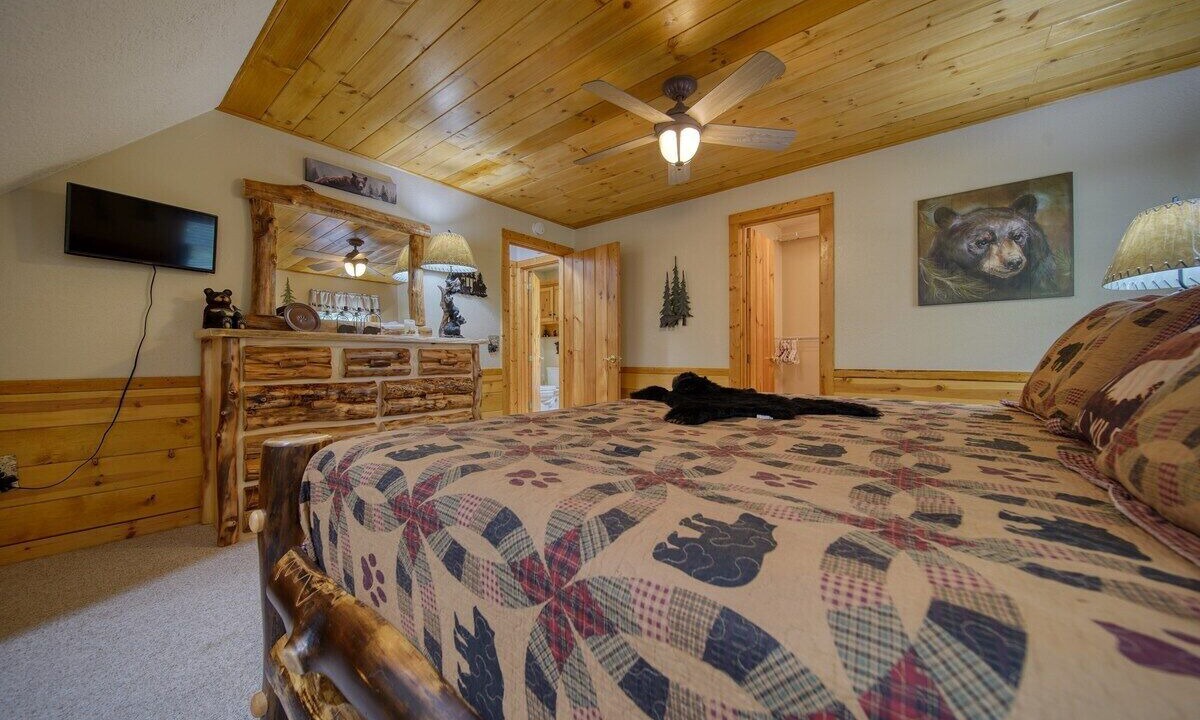 Photo of Bedroom in Blairsville