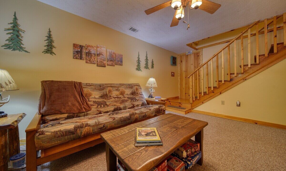 Photo of Livingroom in Blairsville