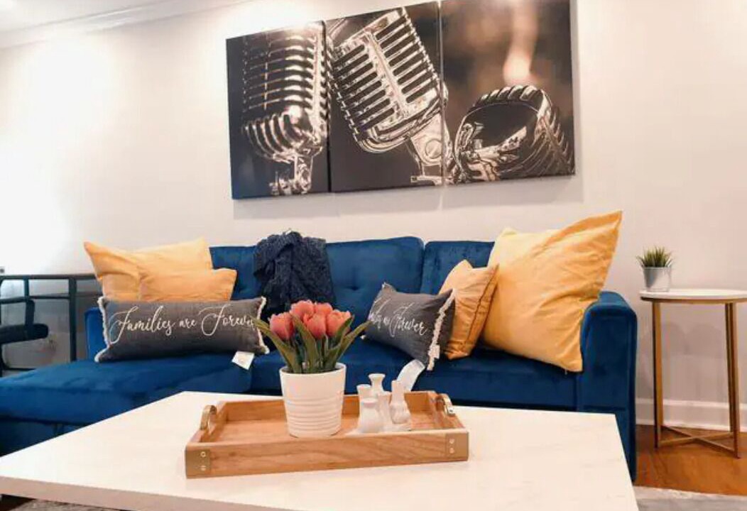 Photo of Livingroom in Peachtree Center