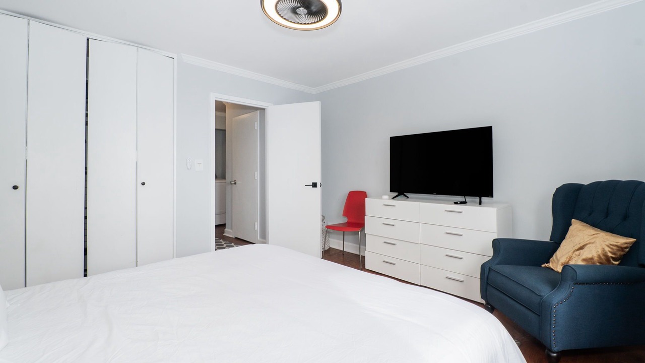 Photo of Bedroom in Peachtree Center