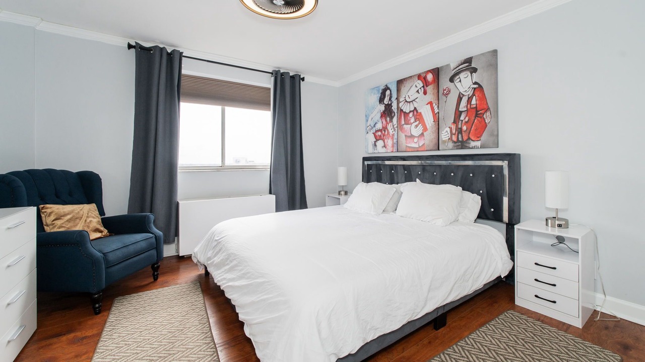 Photo of Bedroom in Peachtree Center