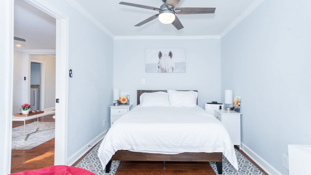 Photo of Bedroom in Peachtree Center