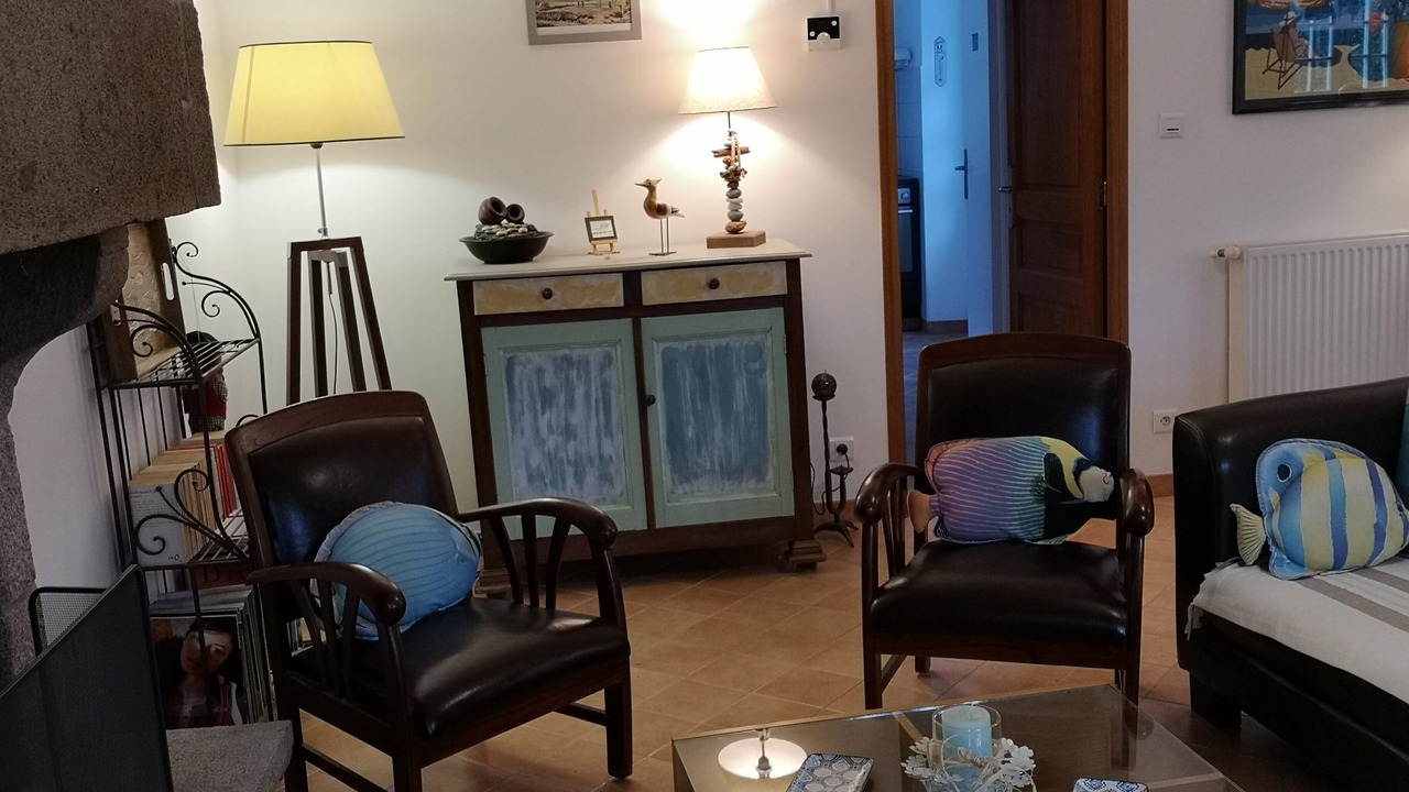 Photo of Livingroom in Equilly