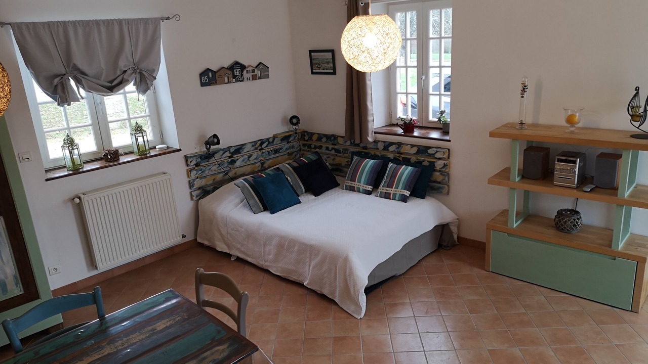 Photo of Bedroom in Equilly