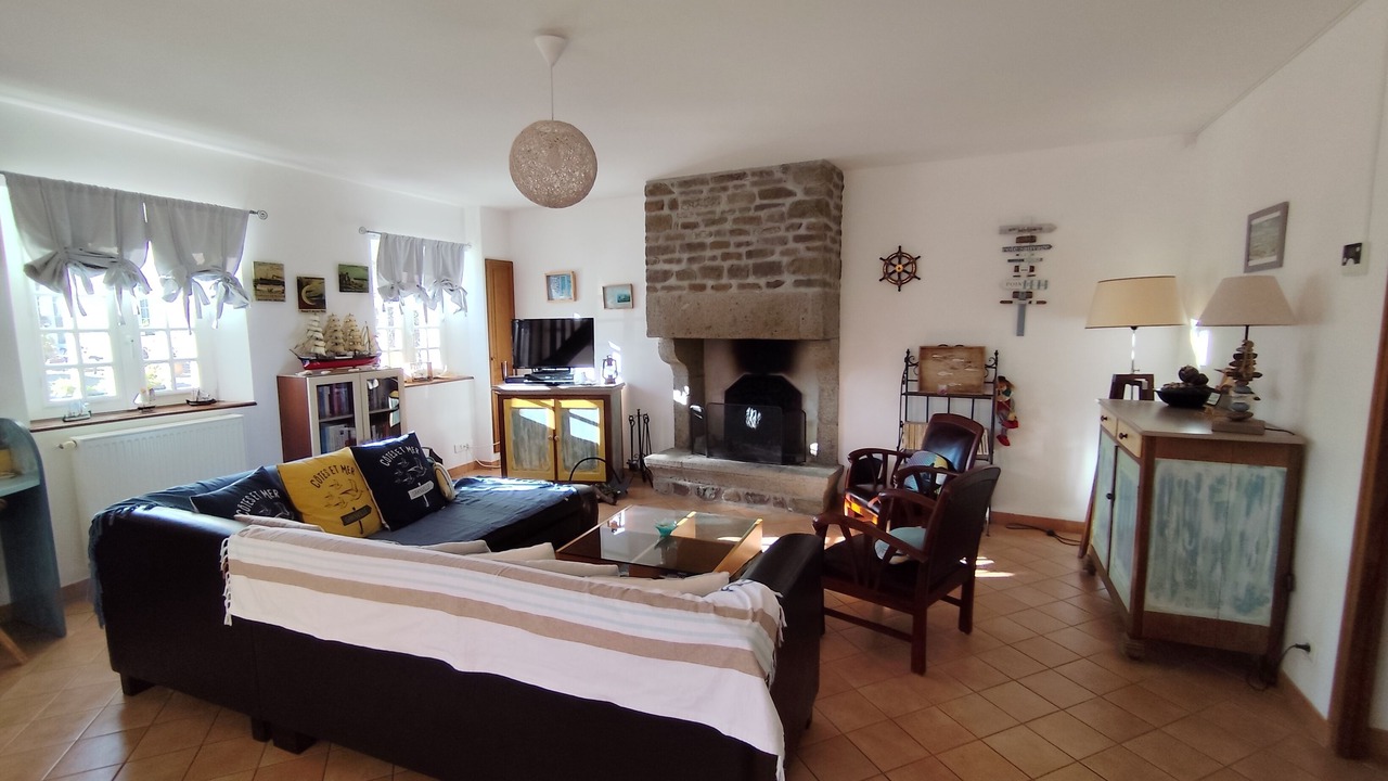 Photo of Livingroom in Equilly
