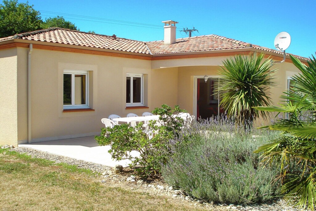 Photo of Buildings in La Croix-Blanche