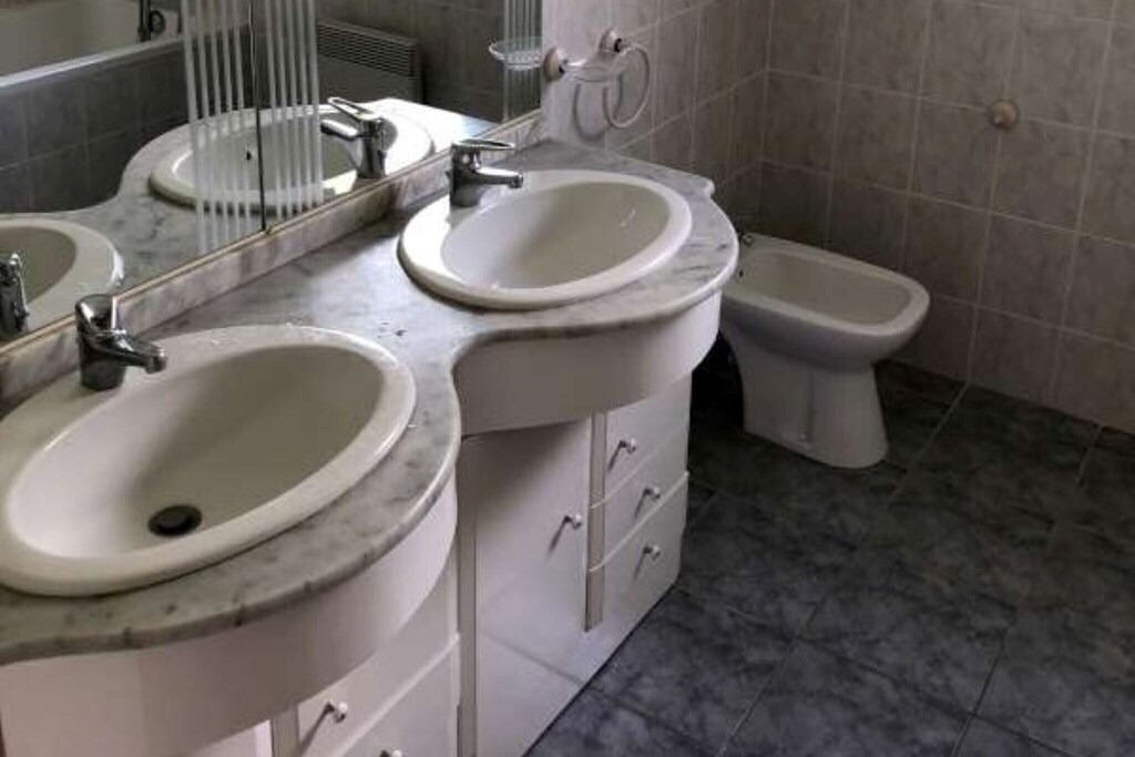 Photo of Bathroom in La Croix-Blanche