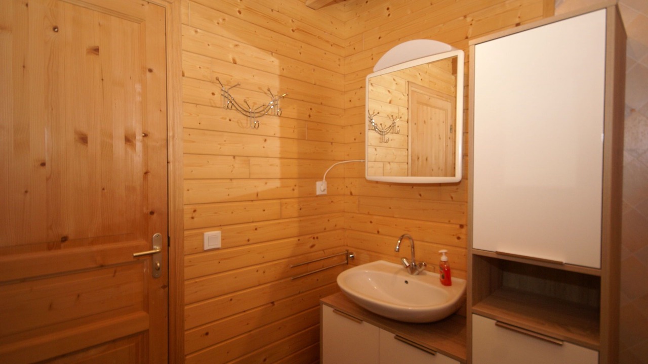 Photo of Bathroom in Plantades