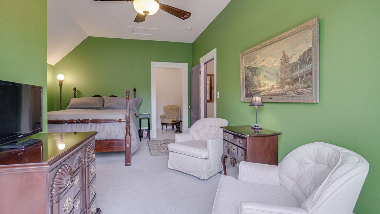 Photo of Bedroom in Silverton