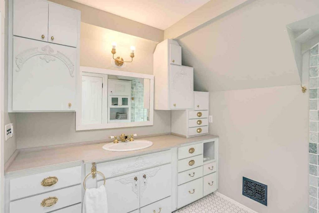 Photo of Bathroom in Silverton