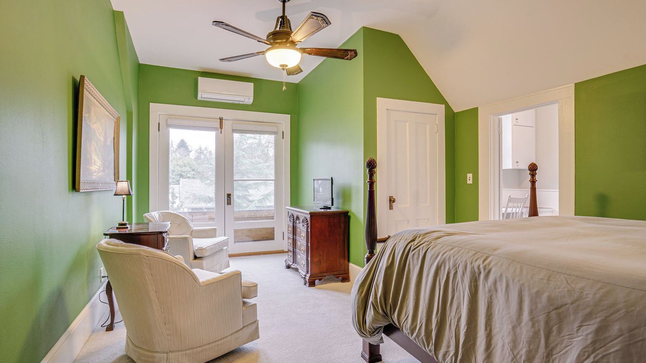 Photo of Bedroom in Silverton