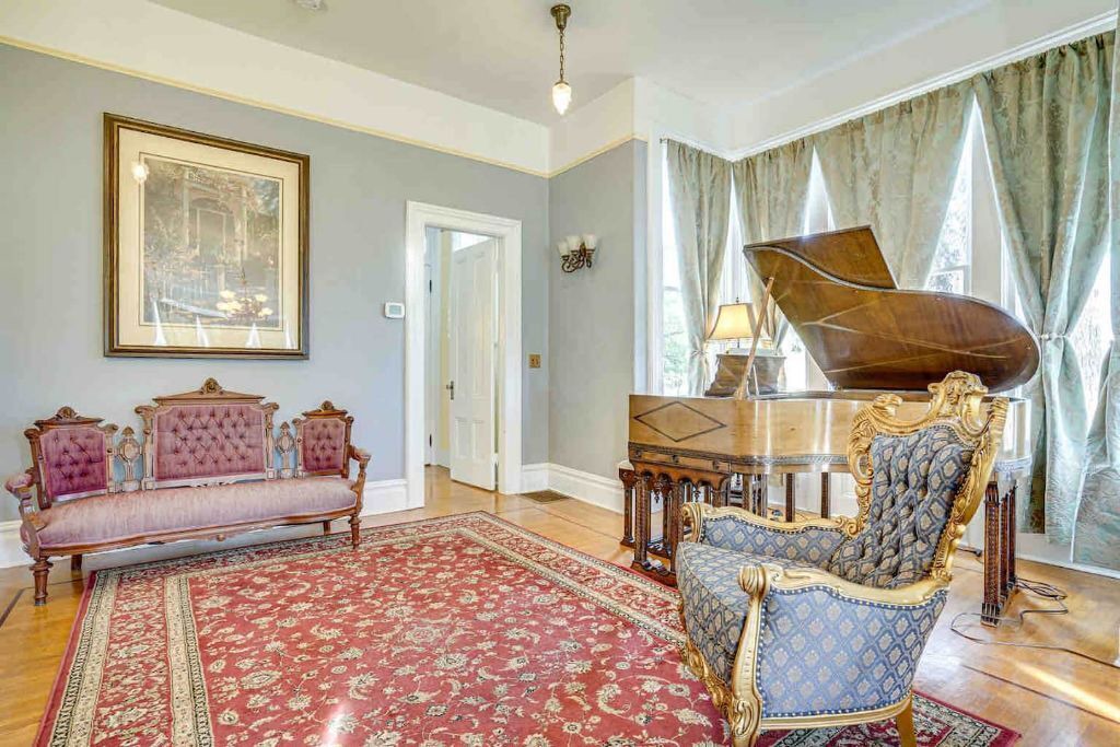 Photo of Livingroom in Silverton