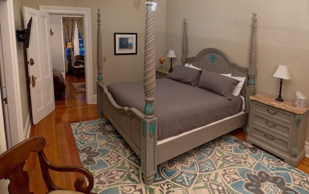 Photo of Bedroom in Silverton