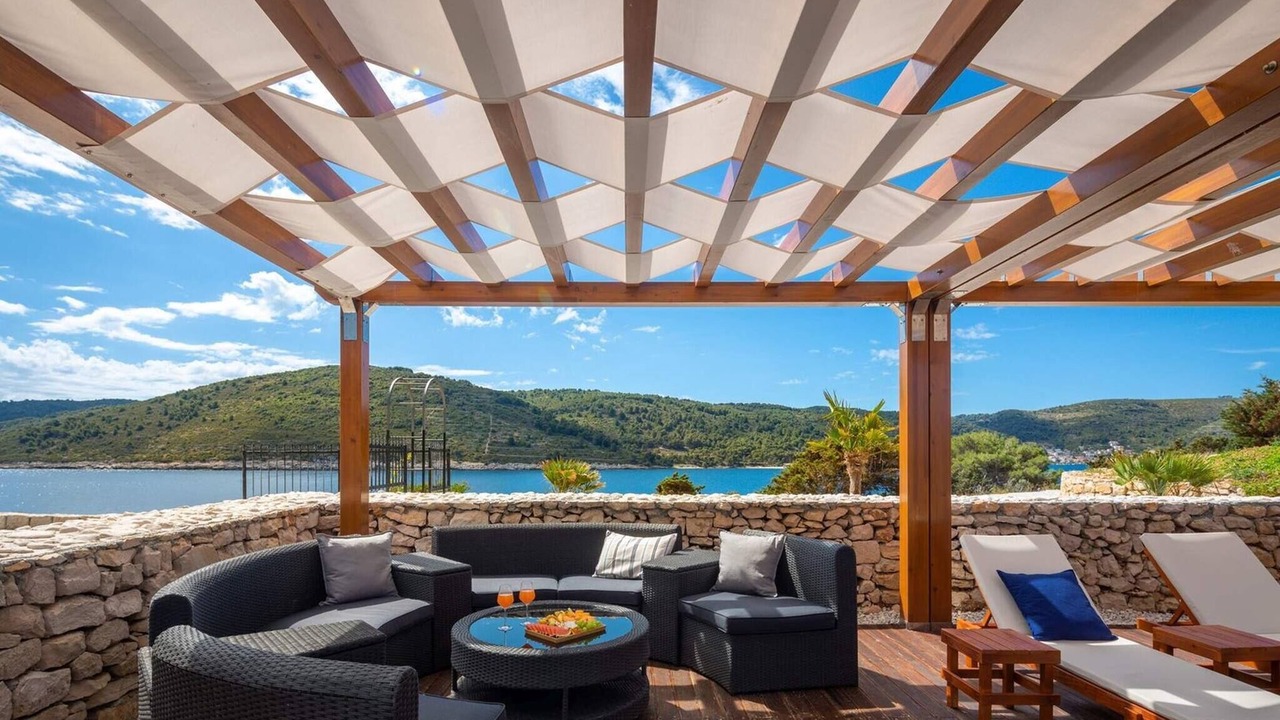 Photo of Patio Balcony in Cove Rogacic