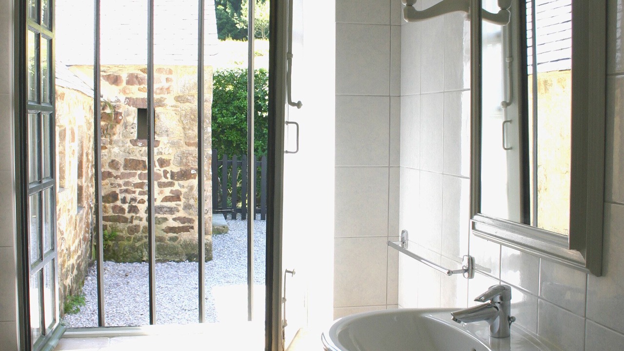 Photo of Bathroom in Negreville