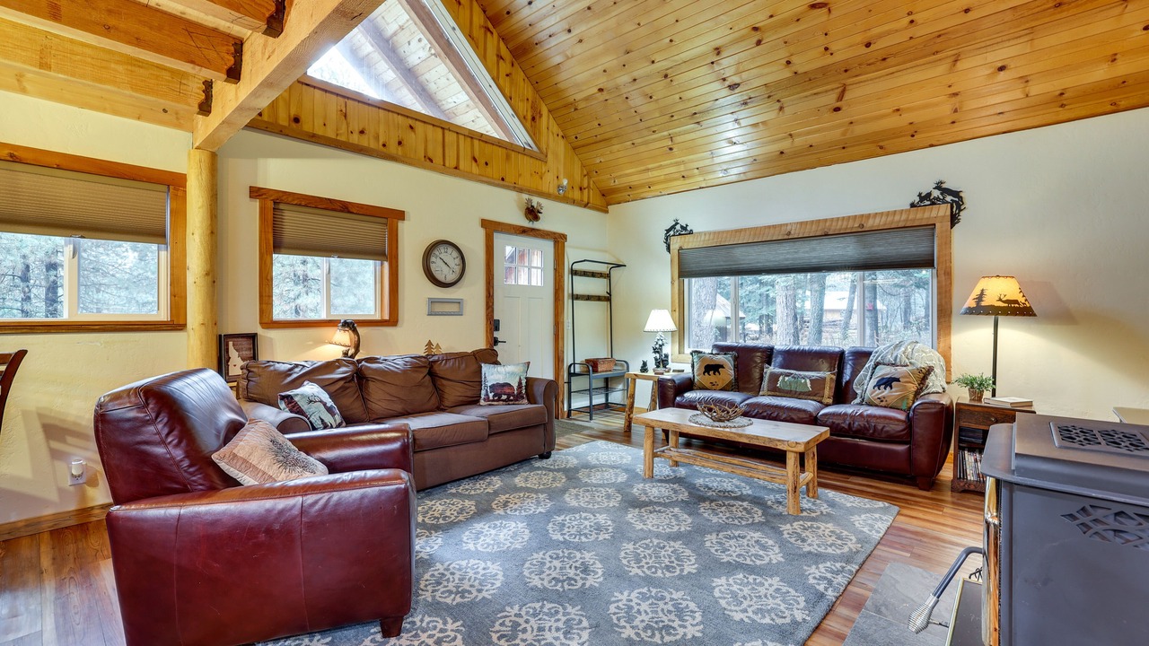 Photo of Livingroom in Garden Valley