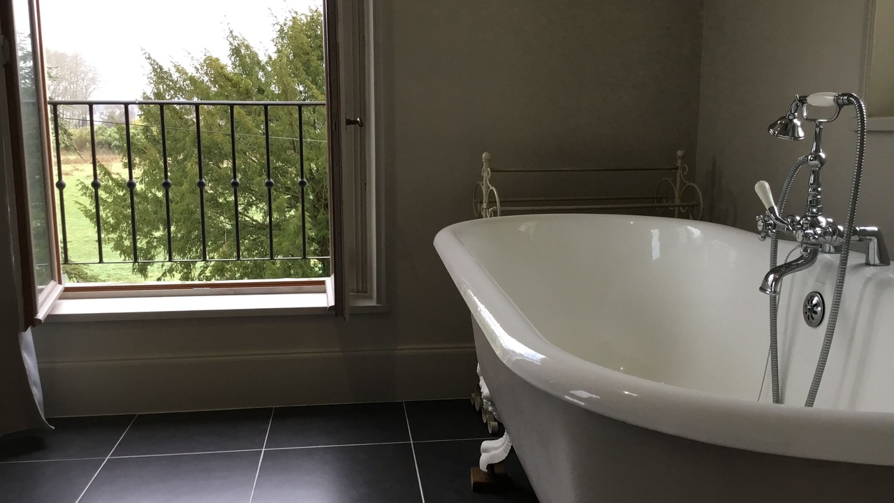 Photo of Bathroom in Brain-sur-Allonnes