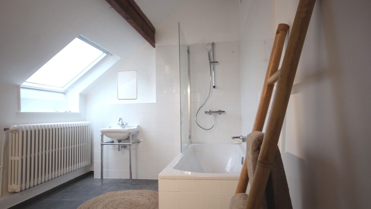 Photo of Bathroom in Verneuil-sous-Coucy