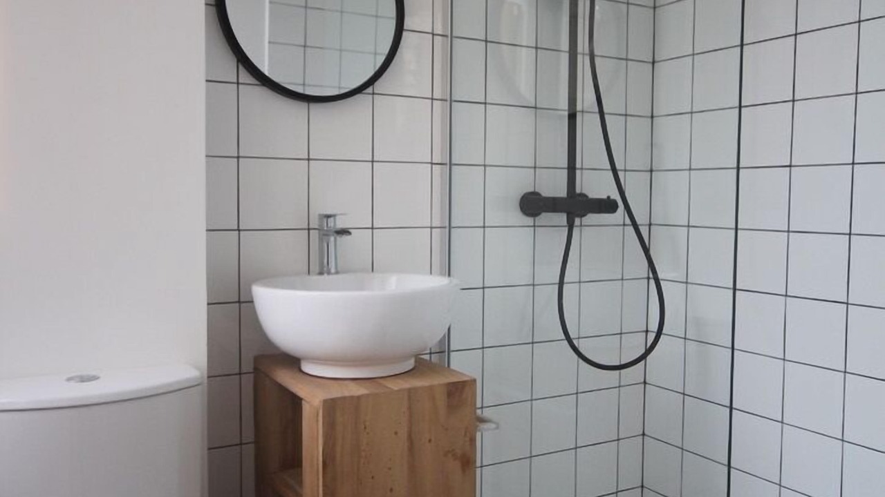 Photo of Bathroom in Verneuil-sous-Coucy