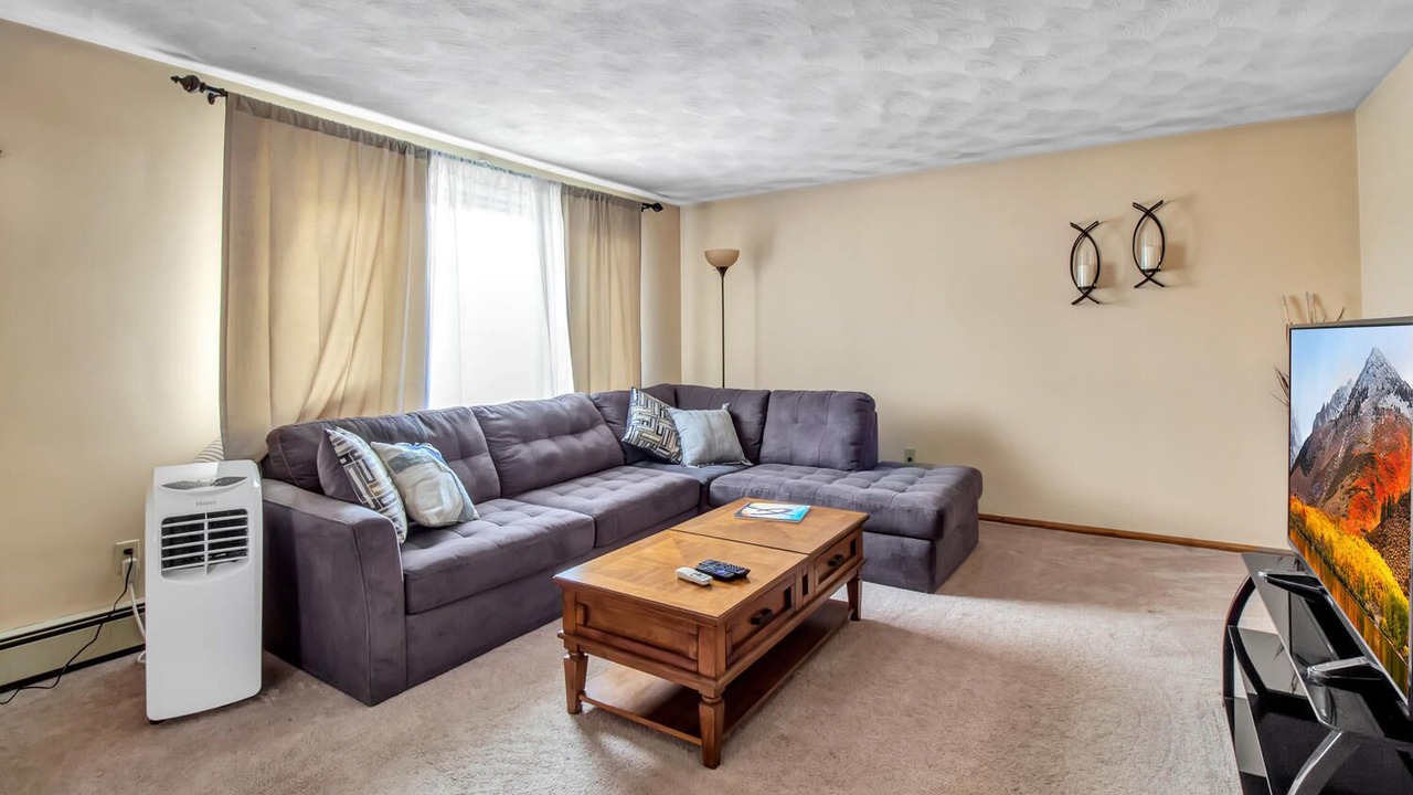 Photo of Livingroom in Depew