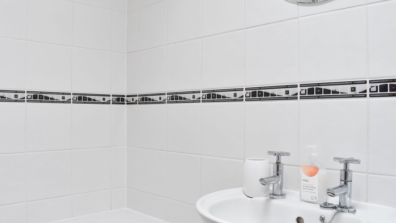 Photo of Bathroom in West Cliff