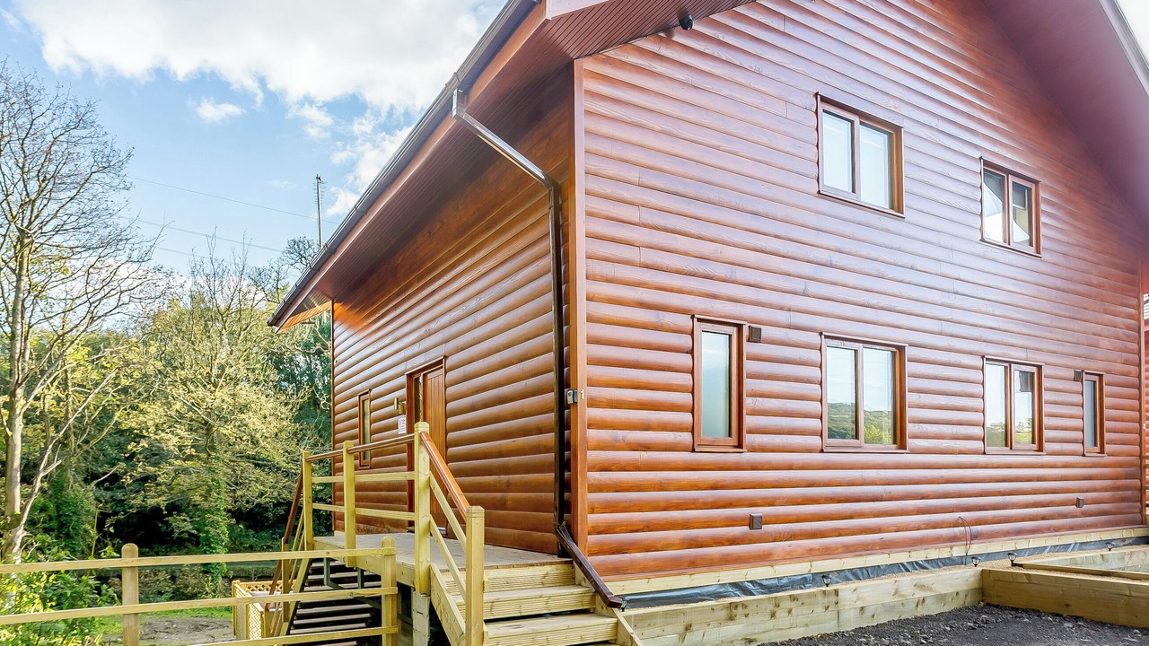 Photo of Outdoor in Rastrick