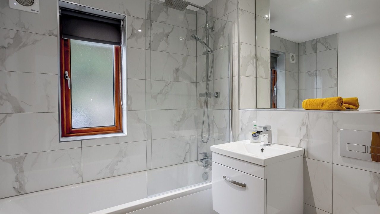 Photo of Bathroom in Rastrick