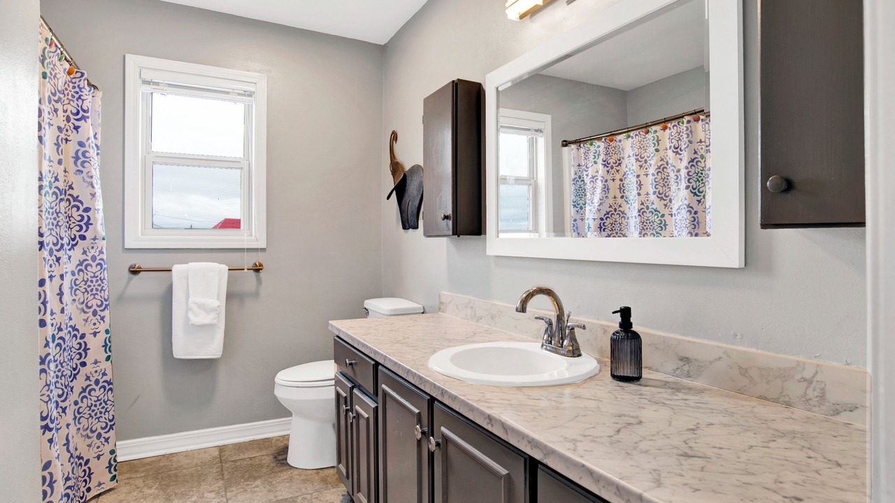 Photo of Bathroom in Dauphin Island