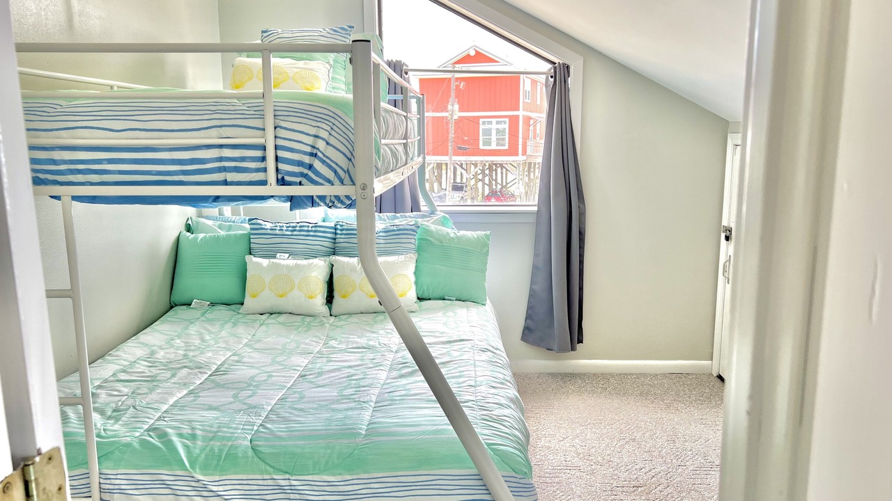 Photo of Bedroom in Dauphin Island
