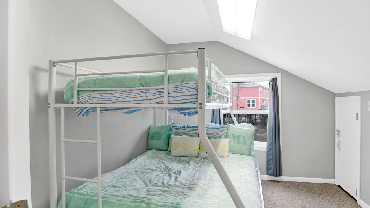 Photo of Bedroom in Dauphin Island