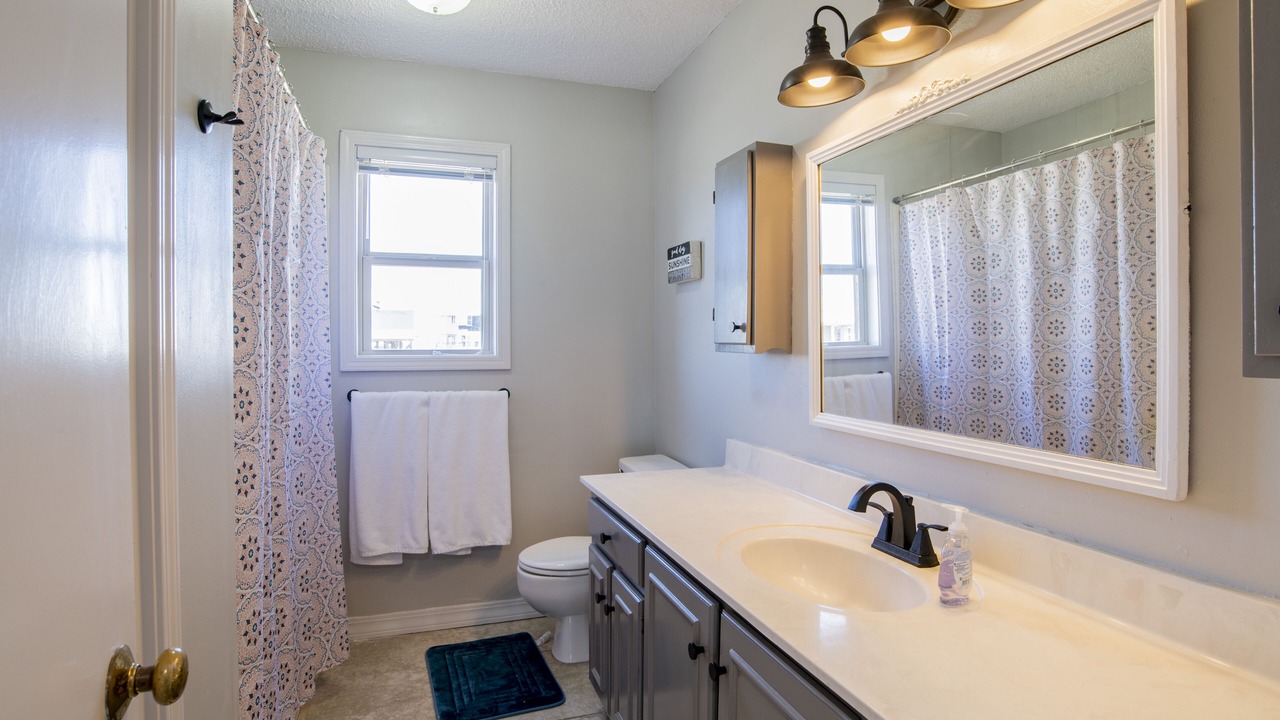 Photo of Bathroom in Dauphin Island