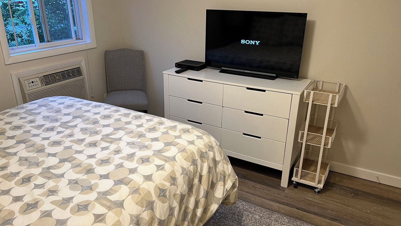 Photo of Bedroom in Acme