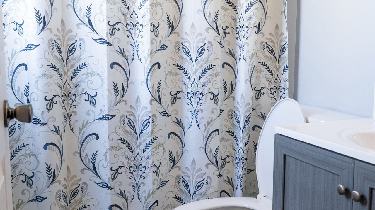 Photo of Bathroom in Davenport