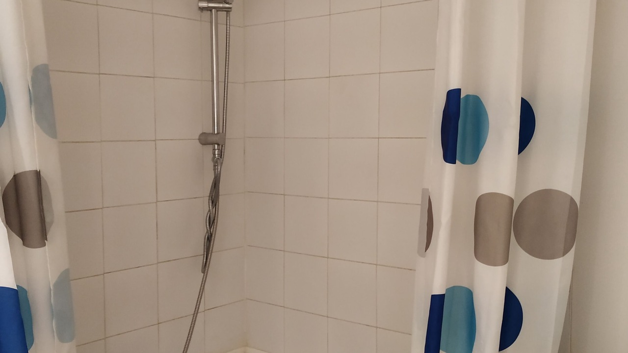 Photo of Bathroom in Olonzac