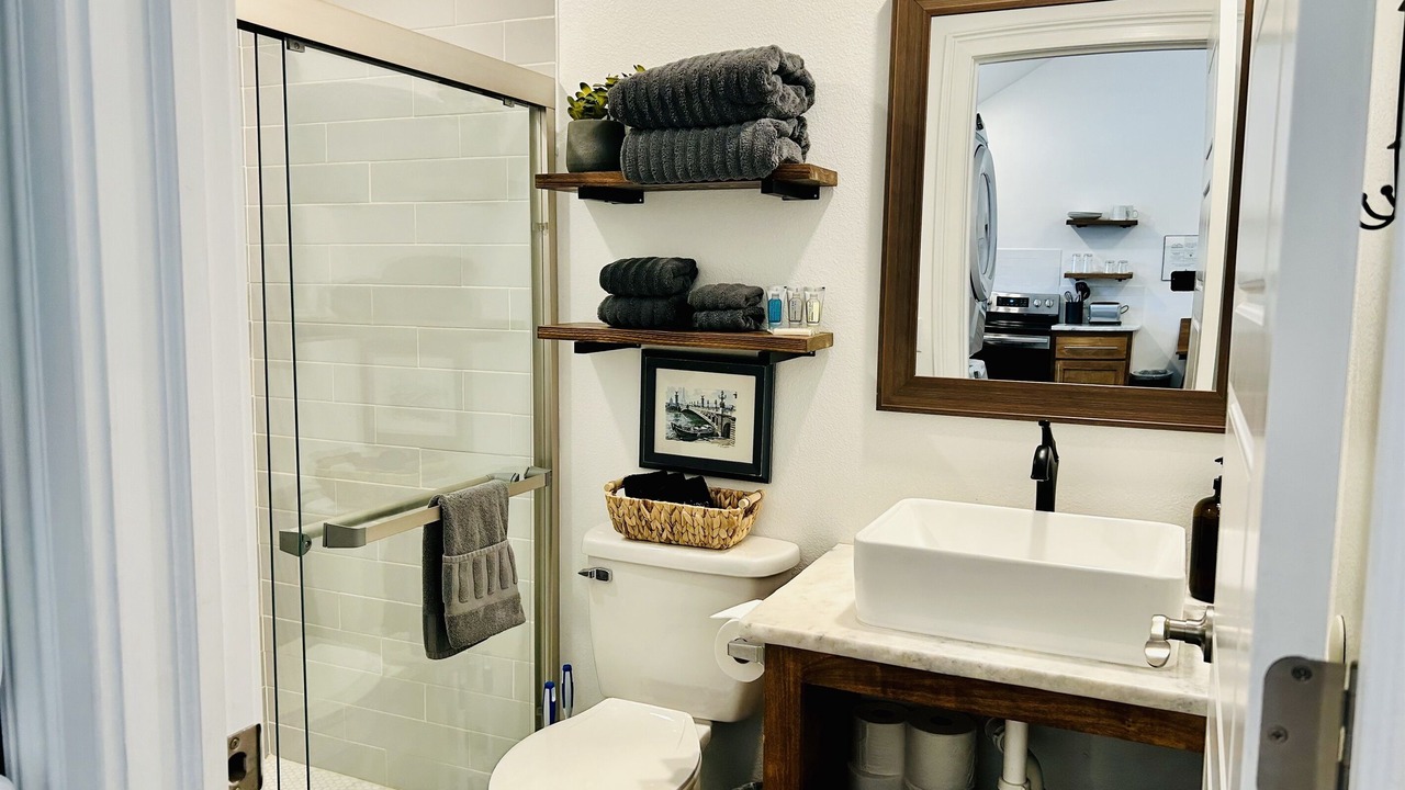Photo of Bathroom in Grove