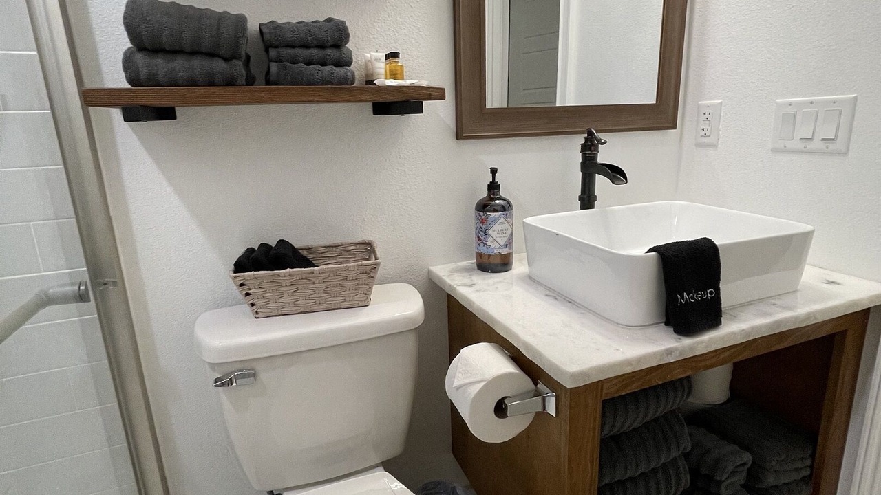 Photo of Bathroom in Grove