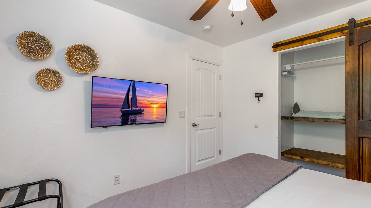 Photo of Bedroom in Grove